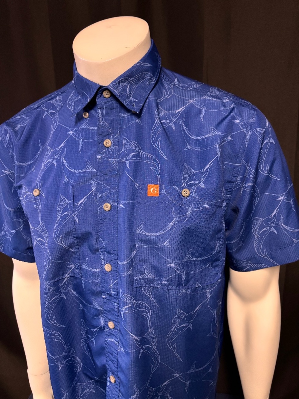 Nice mens large The American Outdoorsman fishing shirt